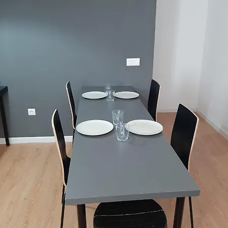 Tu Hogar 16 Pax Parking,piscina Y Desayuno Incluido * Ronda